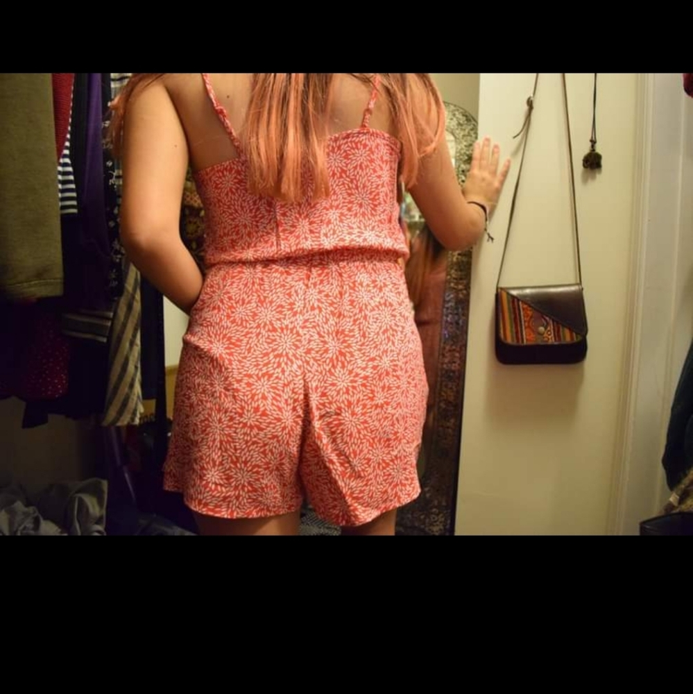 H&M Rompers - Picture 2 of 8